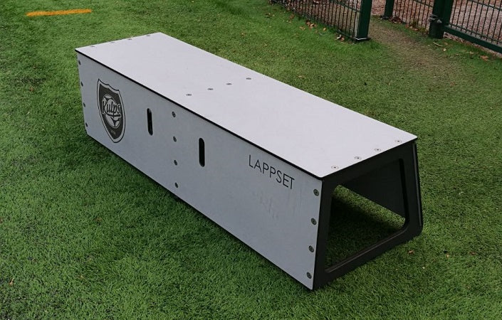 FOTBOLLSBÄNK 450x450x1500