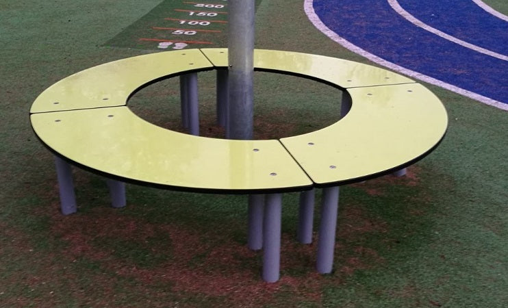 SVÄNGD / KVARTSRUND BÄNK I HPL, LIME