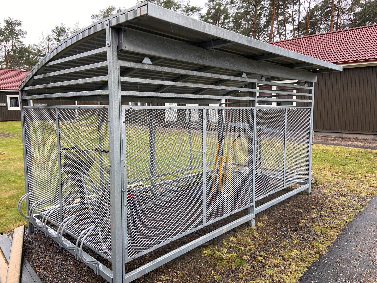 Grindar för Rakt Tak