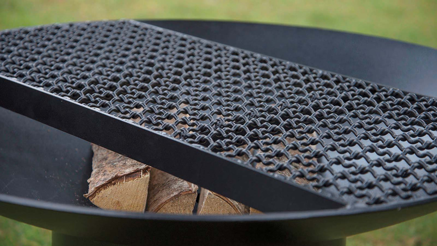 ASTRID, GRILL
